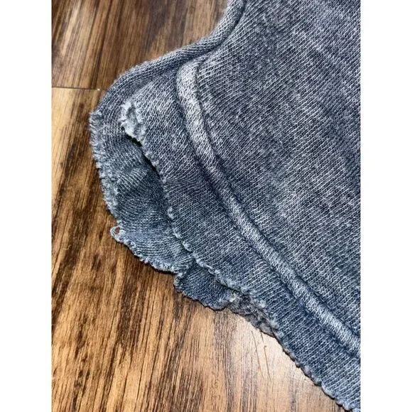 I Heart Hot guys shorts size small I love hot guys graphic shorts womens raw hem - Picture 5 of 7